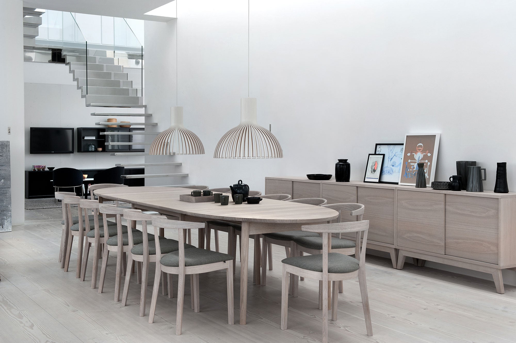 Sm78 Pöytä Saksanpähkinä Lakattu