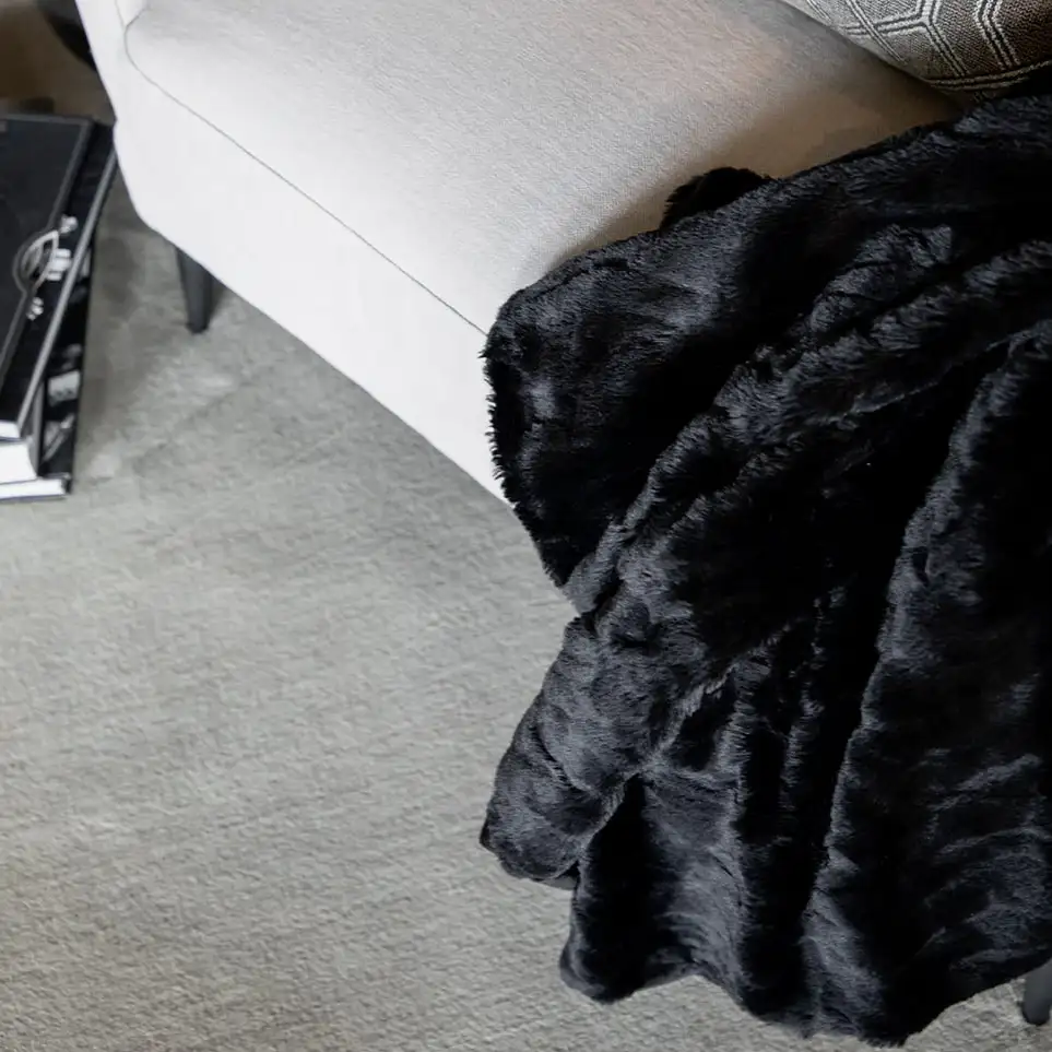 Celine torkkupeitto 127 x 150 cm musta Artwood