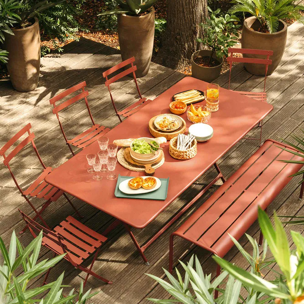 Bistro taulukko 117 x 77 cm Red Ochre