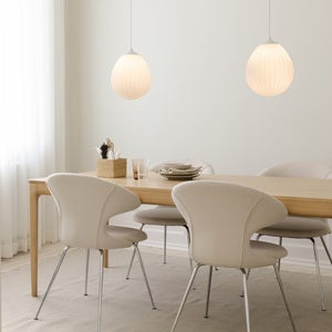 Maailman ympäri -lampunvarjostin Ø27 cm White/
Brushed Steel
