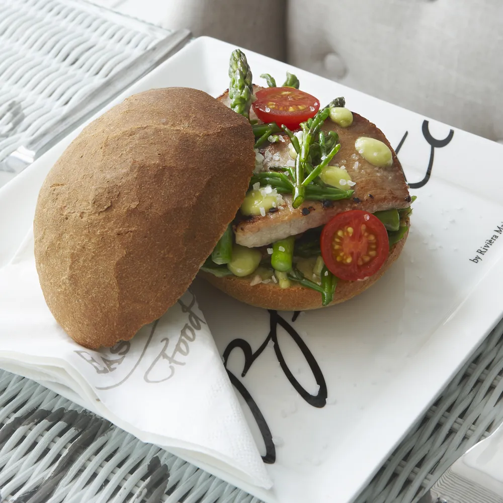 Buon Appetito neliömäinen lautanen 22 x 22 cm