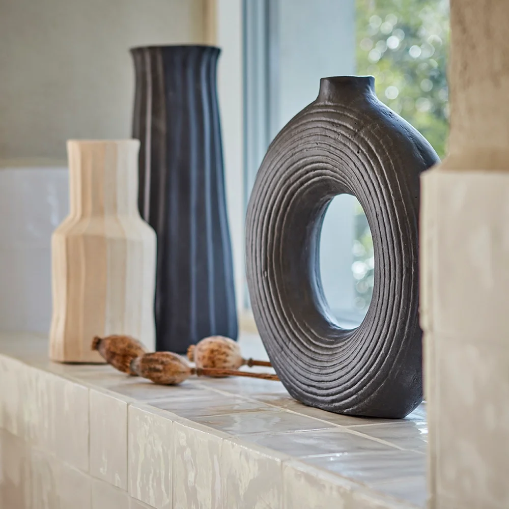 ATHENA uurna musta 31 cm