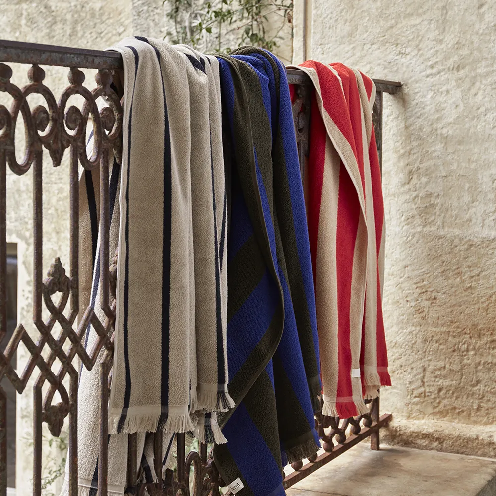 Luomupuuvillainen kylpypyyhe Alee