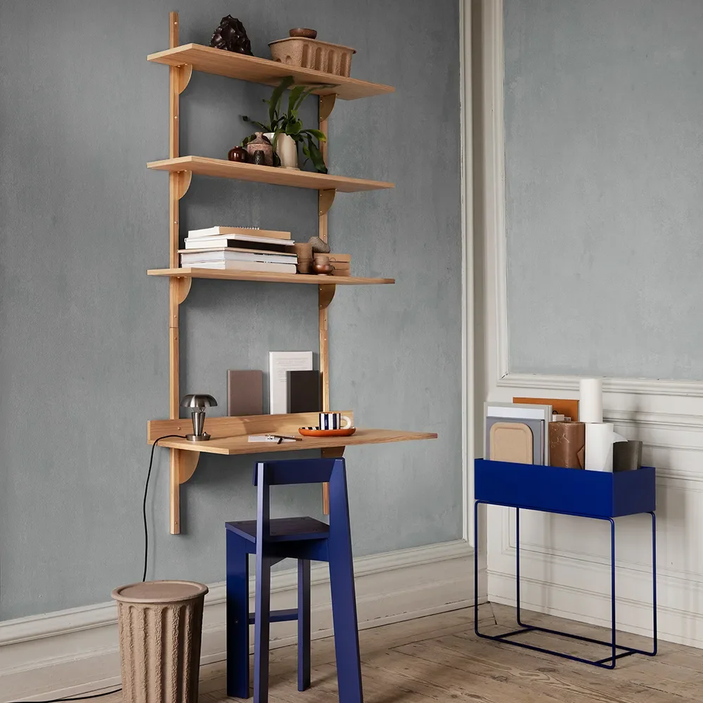 Sector Seinälle kiinnitettävä työpöytä - Oak/Black Brass