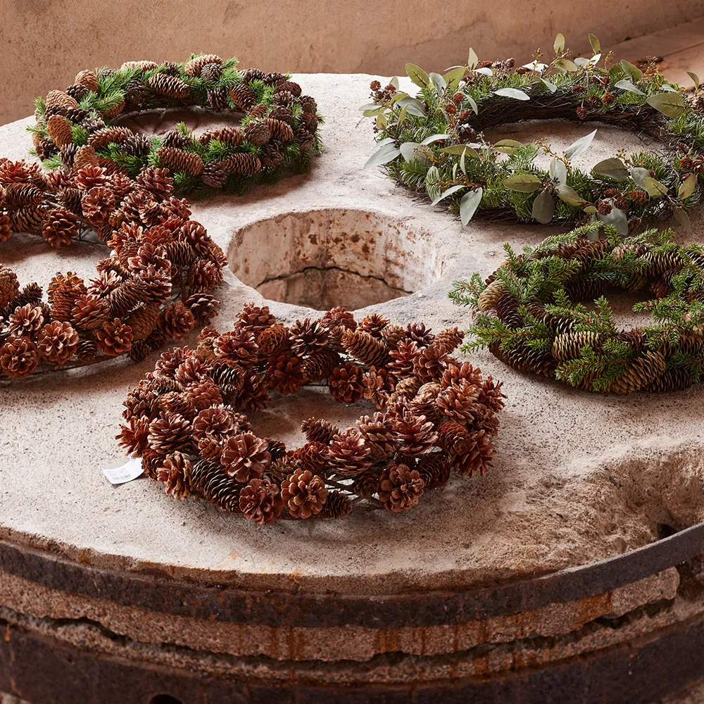 Joulukranssi Kävyillä 45 cm