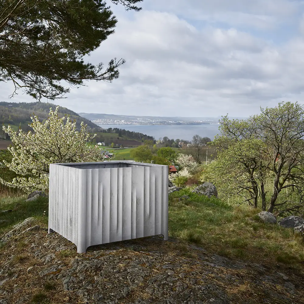 Kolonn no.4 växtkärl luonnonväri