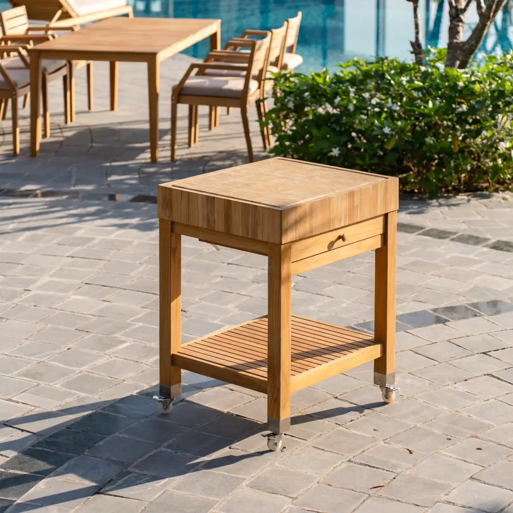 Ageröd hakkauspölkky sis. sadesuoja