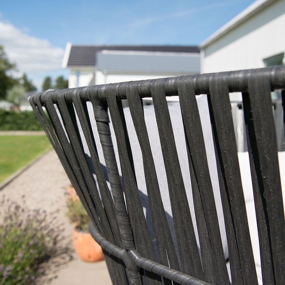 Jet Set kulmasohva tyynyillä 