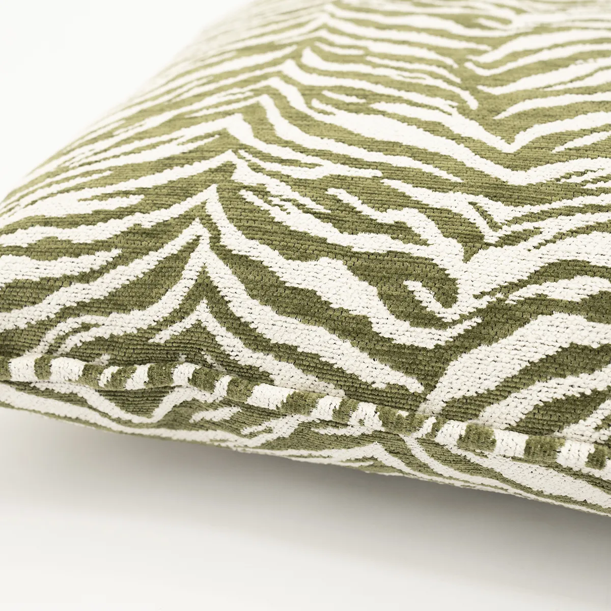 Koristetyyny Tigra Green 45x45 cm