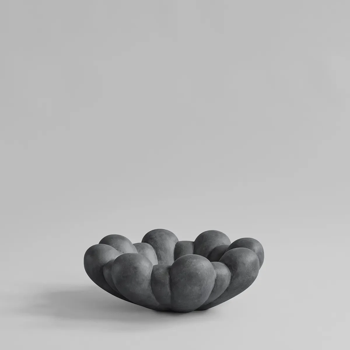 Käsintehty koristekulho Bloom Dark Grey Ø 44 cm