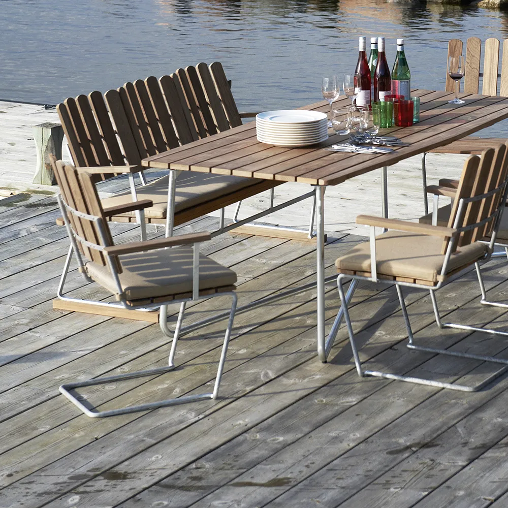 A2 nojatuoli öljyttyä tammea Grythyttan Stålmöbler