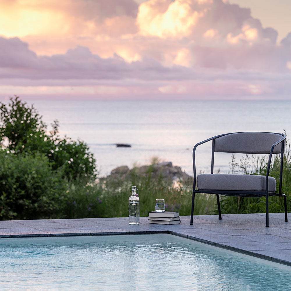 Arholma lounge chair, dark grey Skargaarden