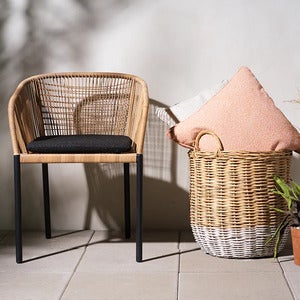 Delta tuoli    Antrasiitti / Natural Wicker / Teddy Black