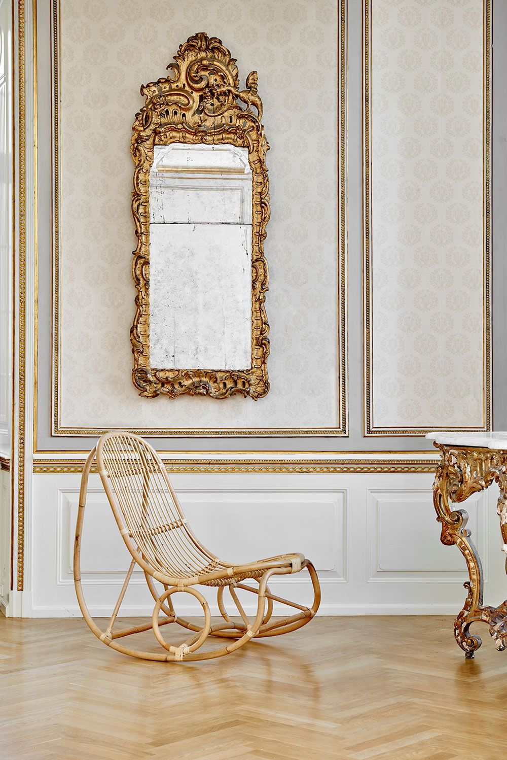 Nanny keinutuoli rottinki