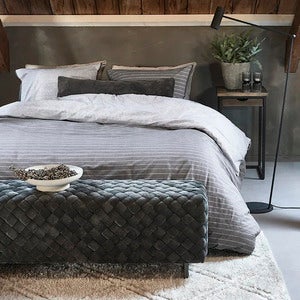 Shelter Island yöpöytä