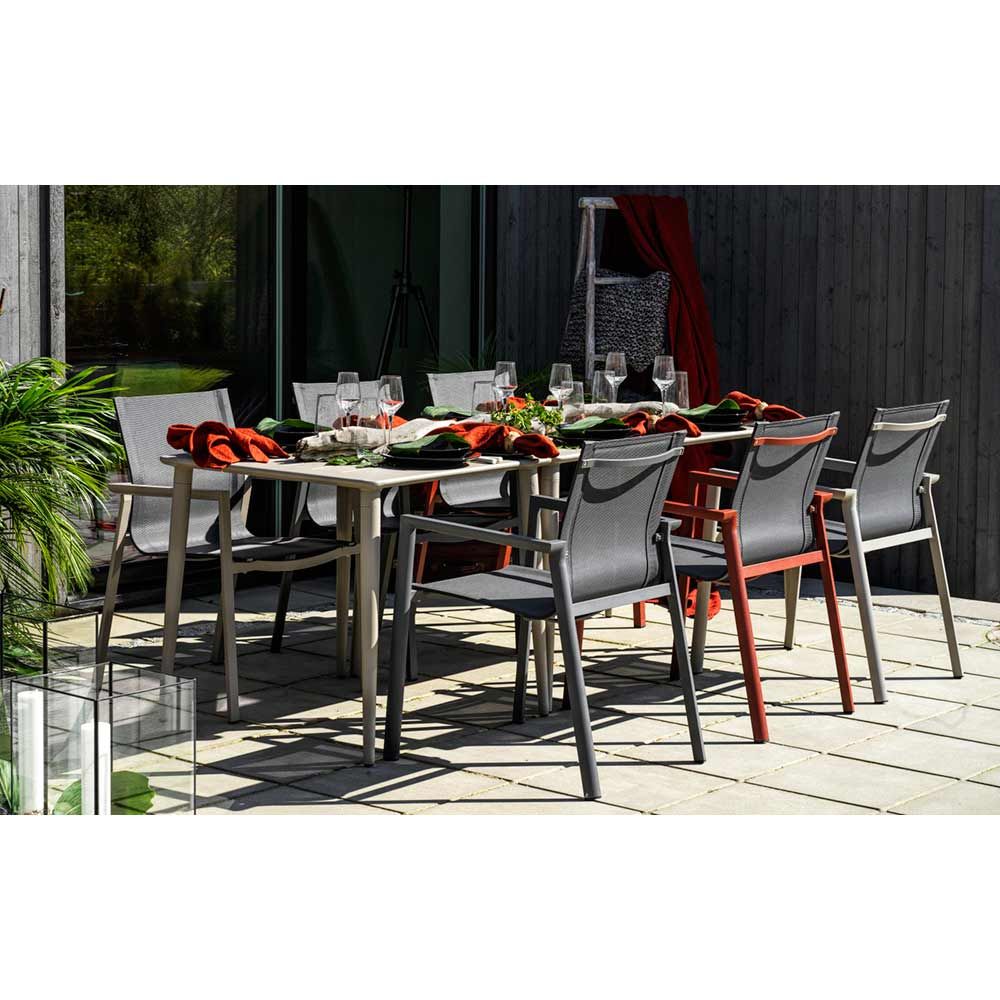 Delia & Nimes ruokailuryhmä textilene Brafab