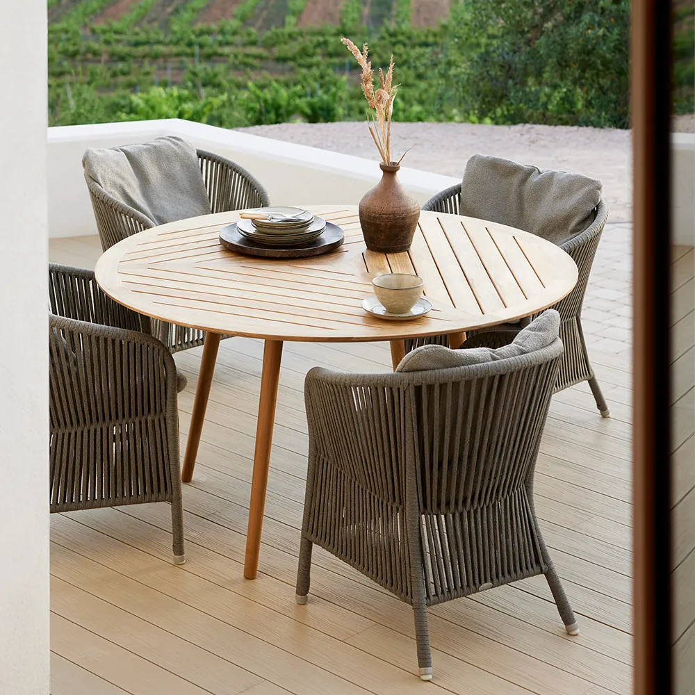 Define ruokapöytä 144 cm Teak