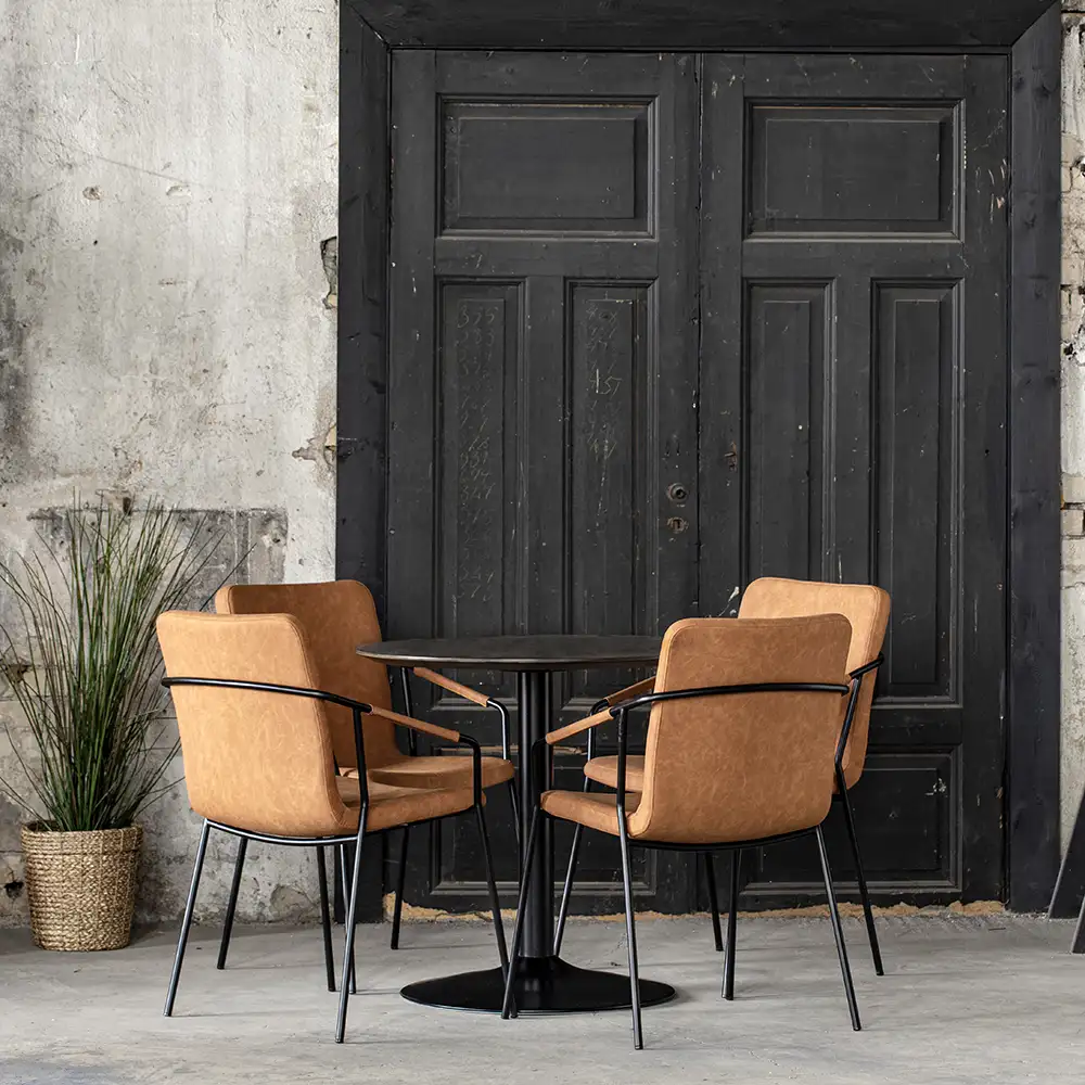 Miles ruokapöytä trumpettijalka 80 cm mustaksi värjätty saarni puusta