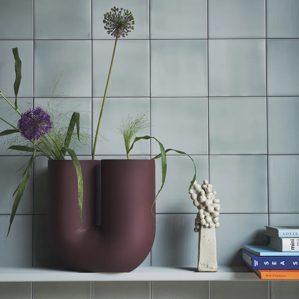 Kink Maljakko H: 26 cm - Deep Red