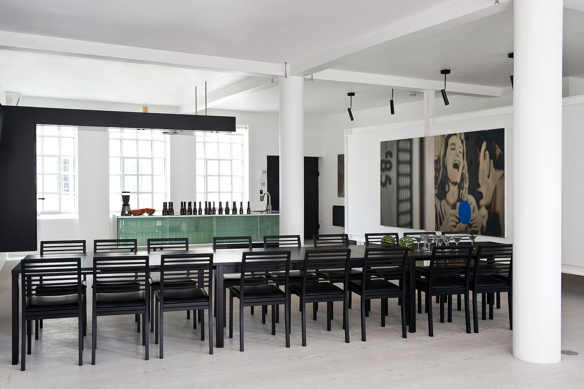 Sm24 pöytä lakattu tammi 200-356(512)x100x73 cm