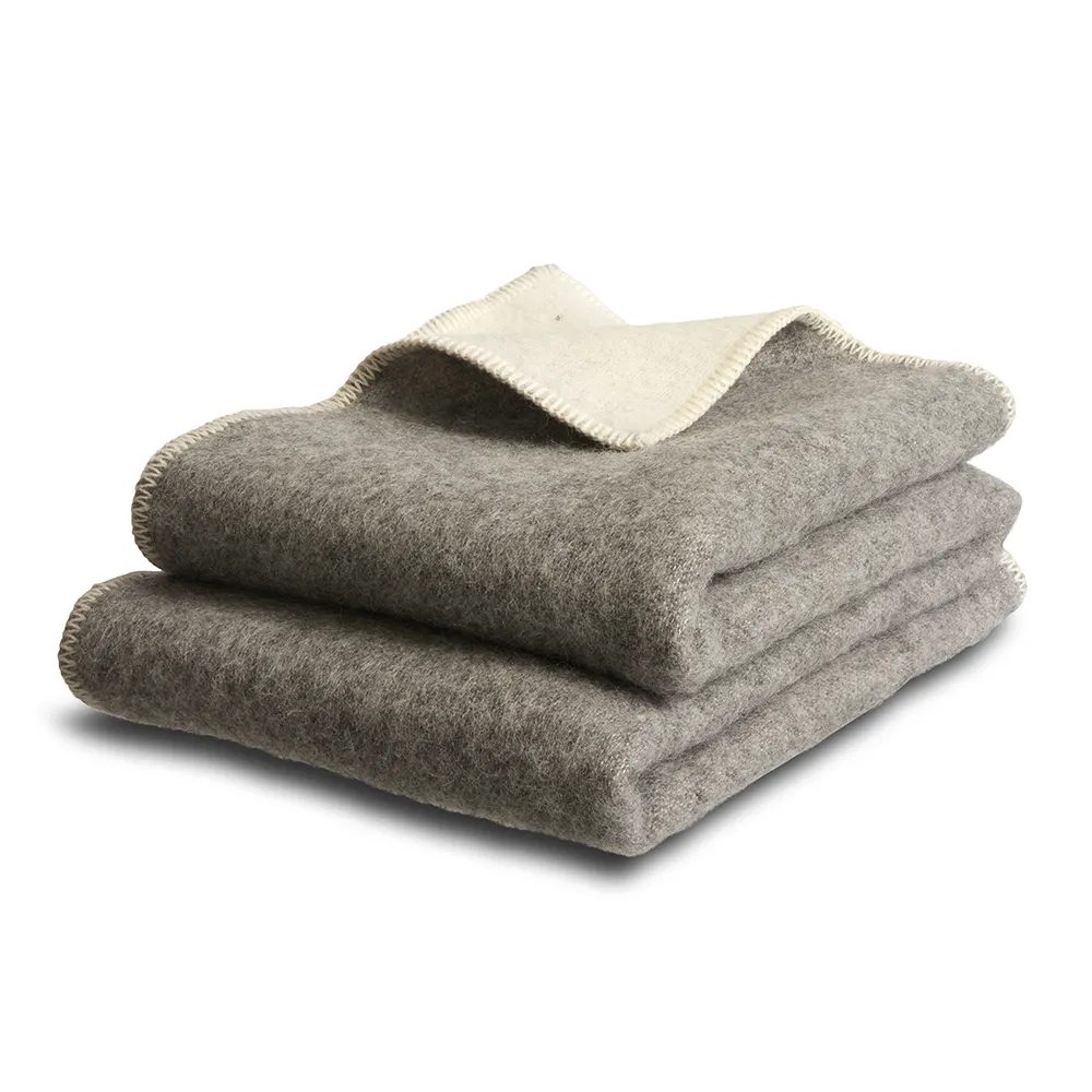 Skargaarden, Nappa huopa Grey/White