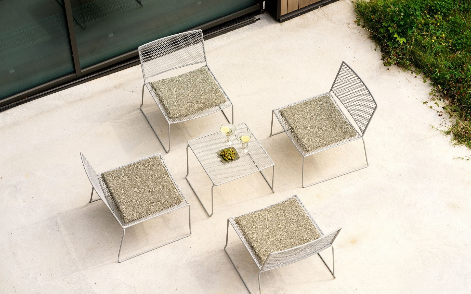 Haru lounge sohvapöytä 54x54 cm Dusty Green