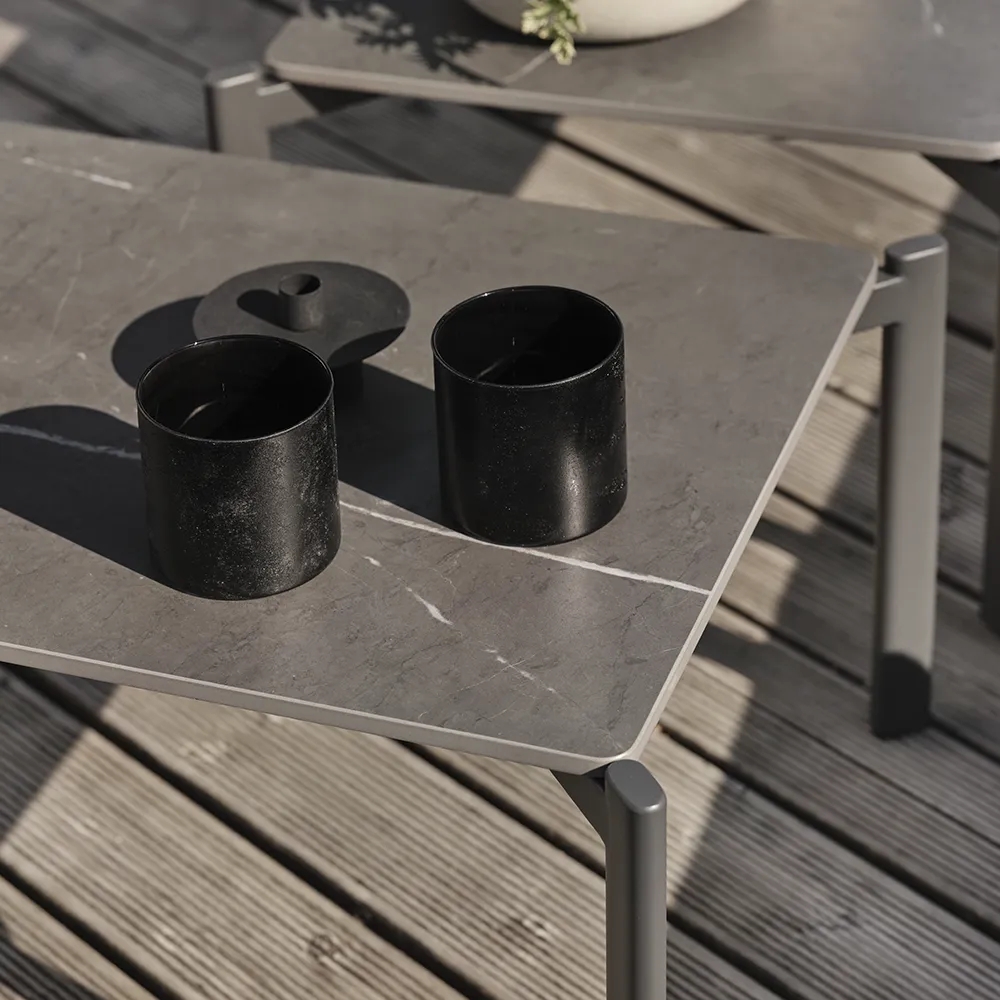 Hallavara sivupöytä 162 x 112 cm antrasiitti Brafab 