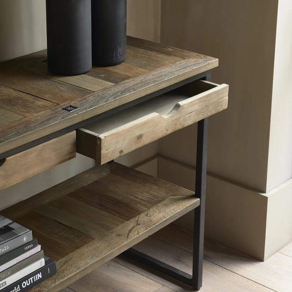 Shelter Island sivupöytä laatikoilla