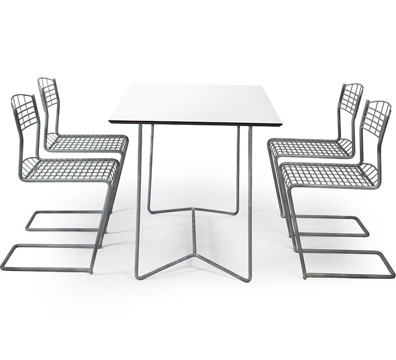 Grythyttan Stålmöbler High Tech ruokailuryhmä