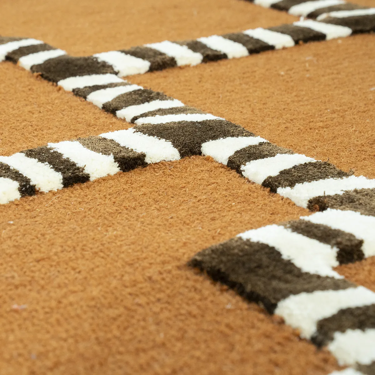 Käsin kudottu matto StripeScape 290x190 cm Caramel