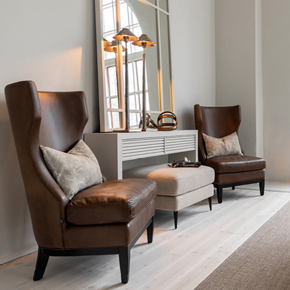 HAYDEN-konsolipöytä tammiviilu-norsunluun sumua