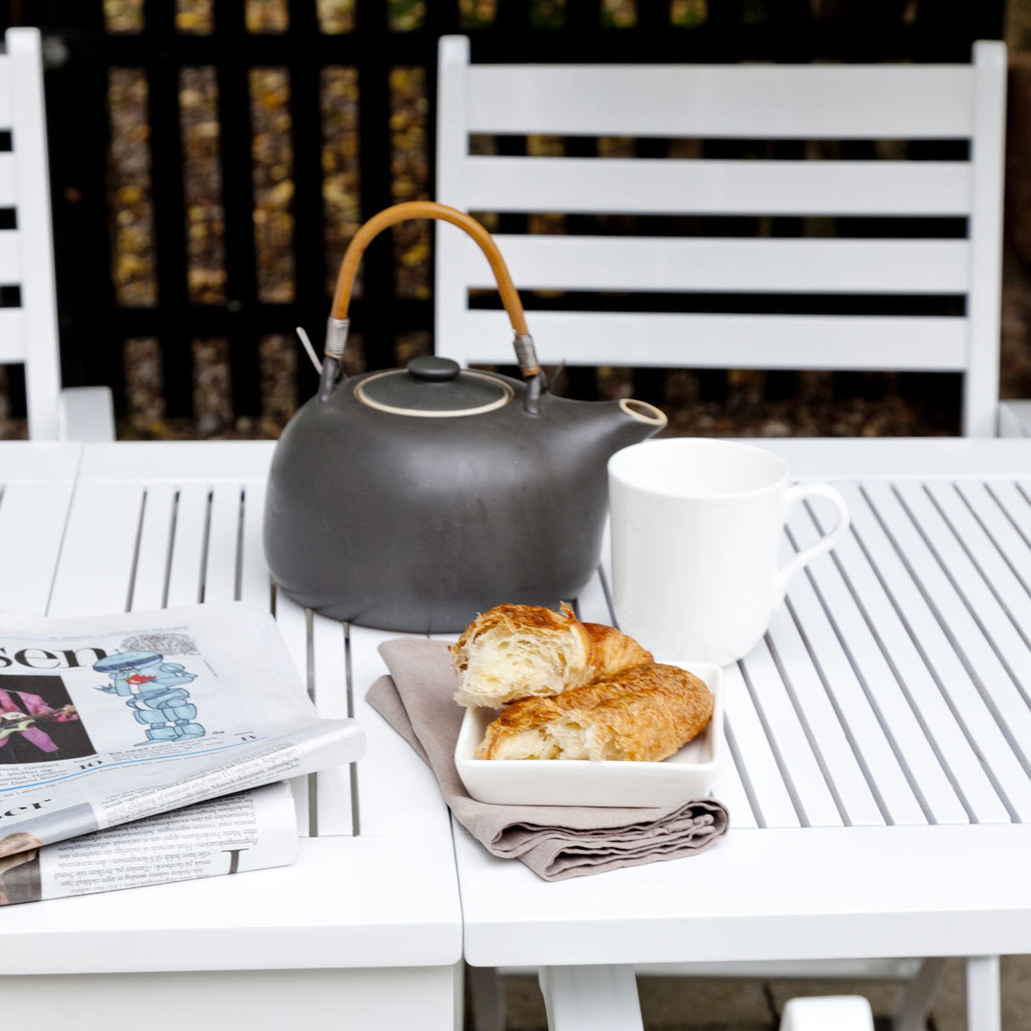 Butterfly 65x130 cm Parvekepöytä valkoinen 