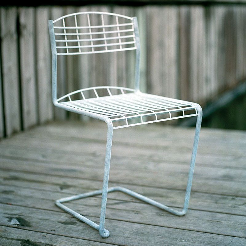 Pöytä High Tech 60 valkoinen laminaatti / kuumasinkitty runko Grythyttan Stålmöbler