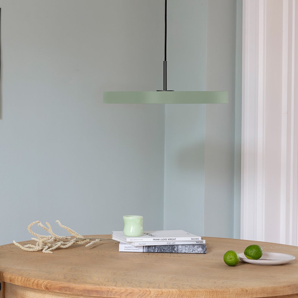 Asteria keskikokoinen kattovalaisin Ø43 cm Nuance Olive/musta