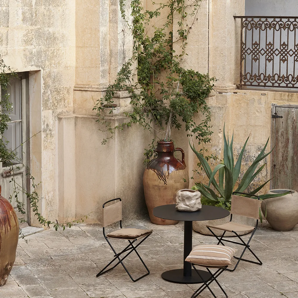 Pond Bistropöytä Black