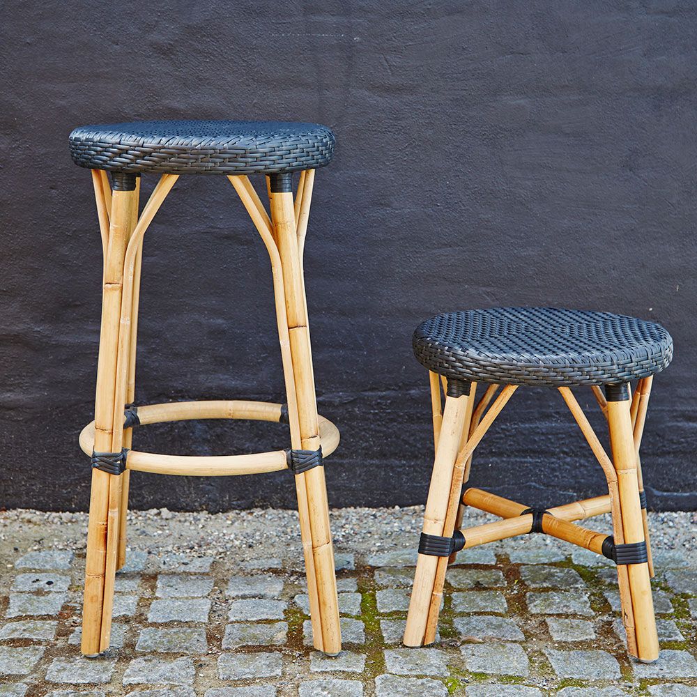 Simone Jakkara Musta 