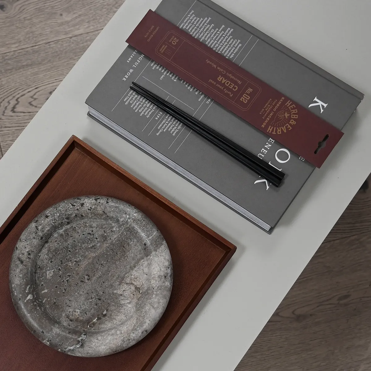 Koristetarjotin travertiinista Enkei Mini Ø 20 cm