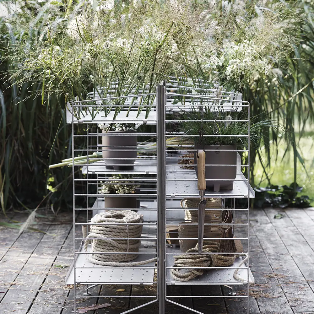 Vapaasti seisova tolppa Galvanoitu