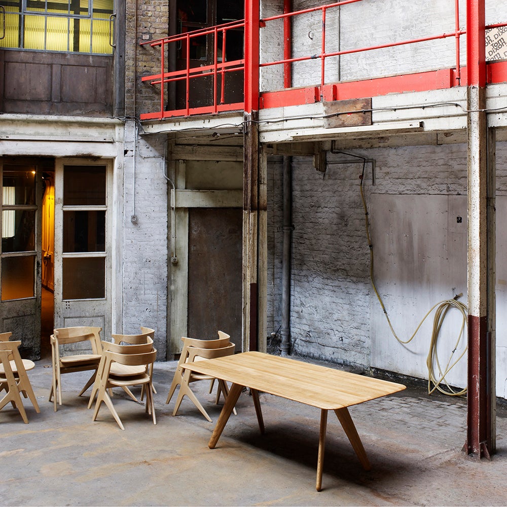 Laatta ruokapöytä 200 cm luonnollinen