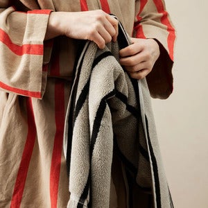 Luomupuuvillainen kylpypyyhe Alee