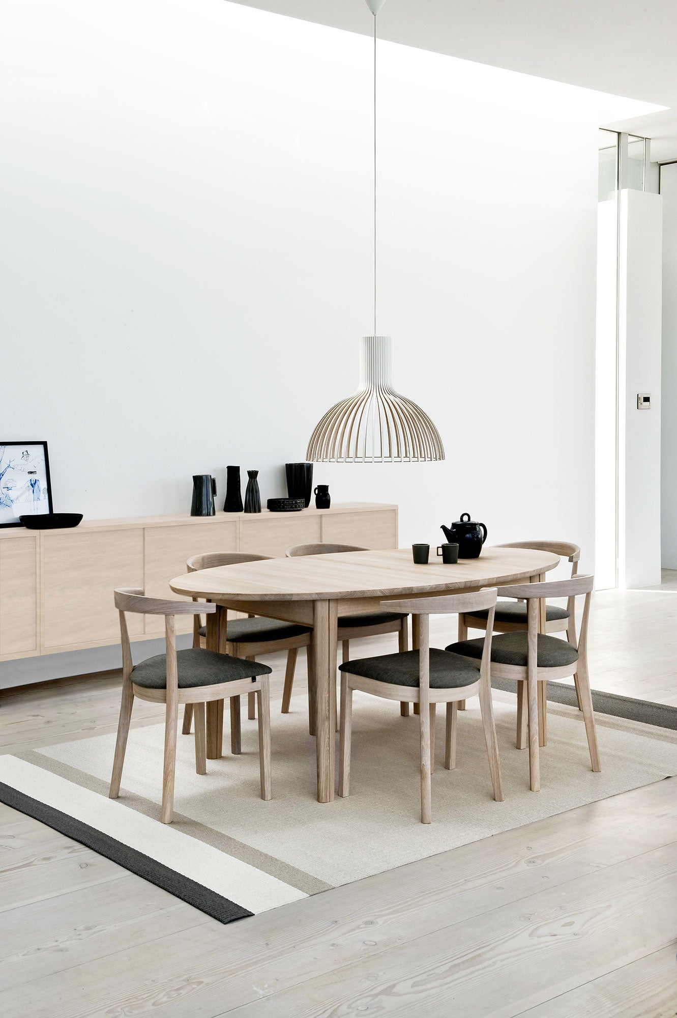 Sm78 Pöytä Saksanpähkinä Lakattu