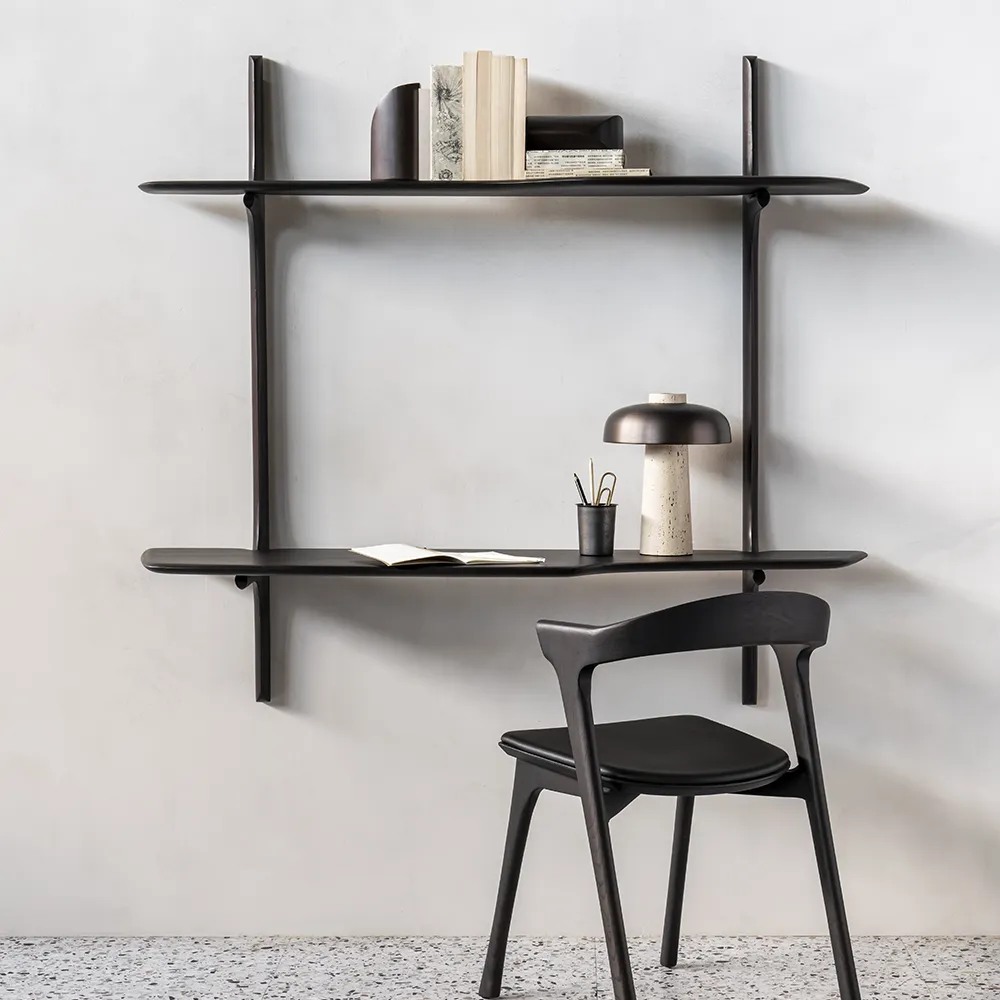 PI seinään kiinnitettävä työpöytä