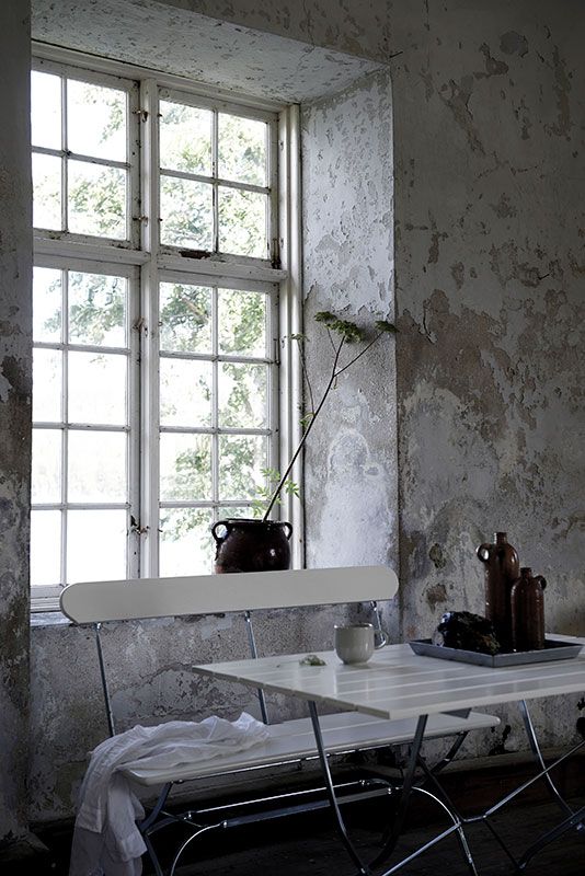 Brewery Group pöytä, sohva ja 2 tuolia valkoinen