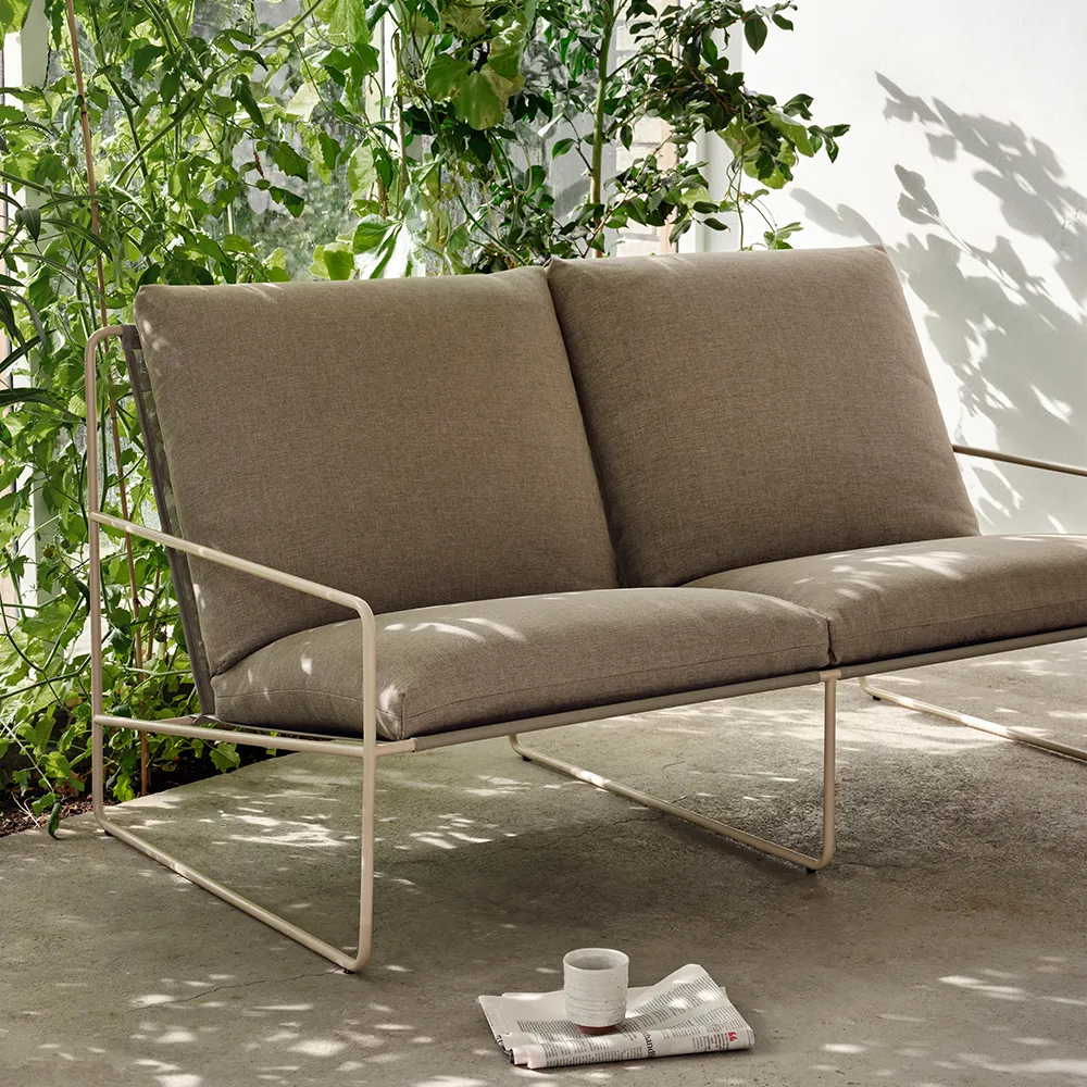 Desert 2-istuttava sohva Black/Dark Sand