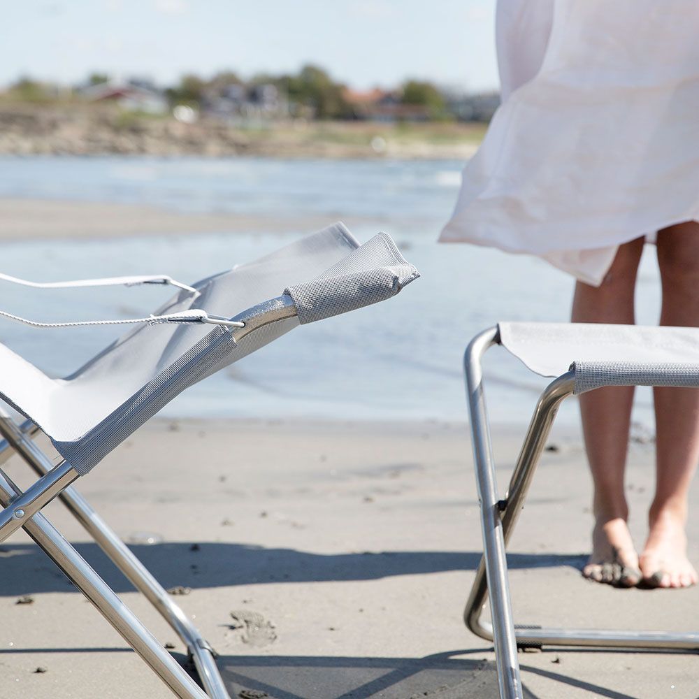  Fiesta lepotuoli taupe alumiini