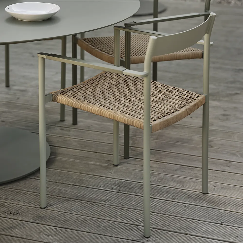 DK käsinojatuoli nordic green