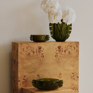 Suulakepuristettu Maljakko Alas