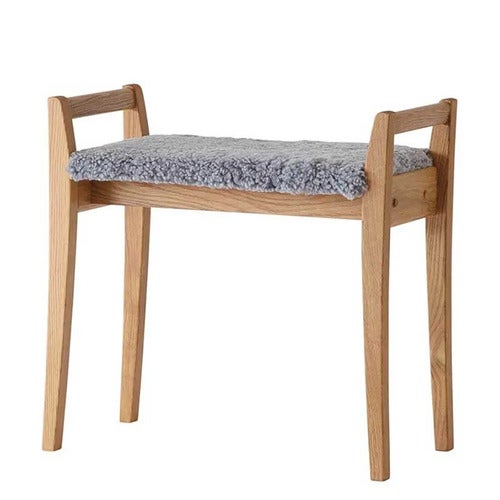 Meja jakkara Öljytty tammi/Lammasnahka vaaleanharmaa