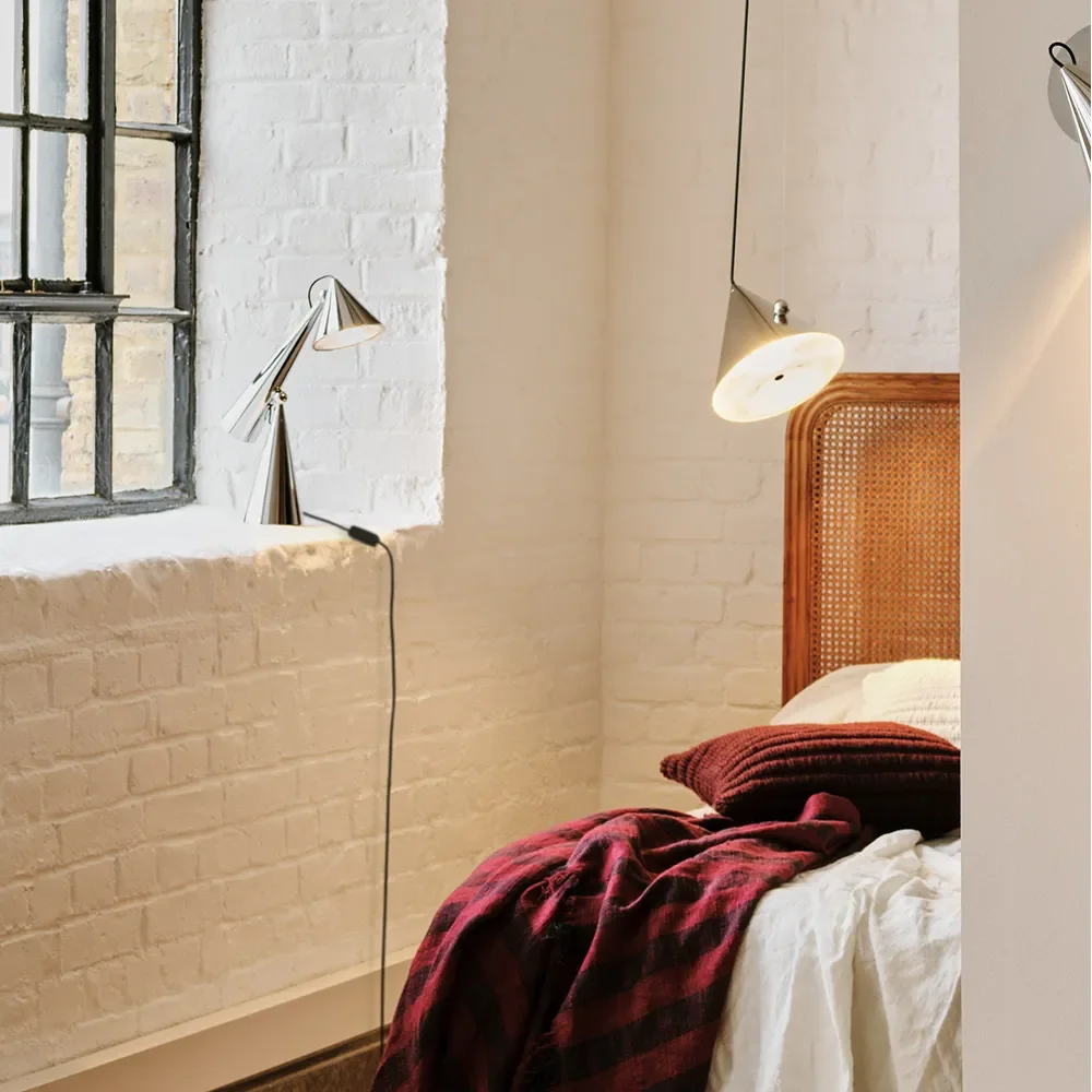 Pose Pöytälamppu LED Silver