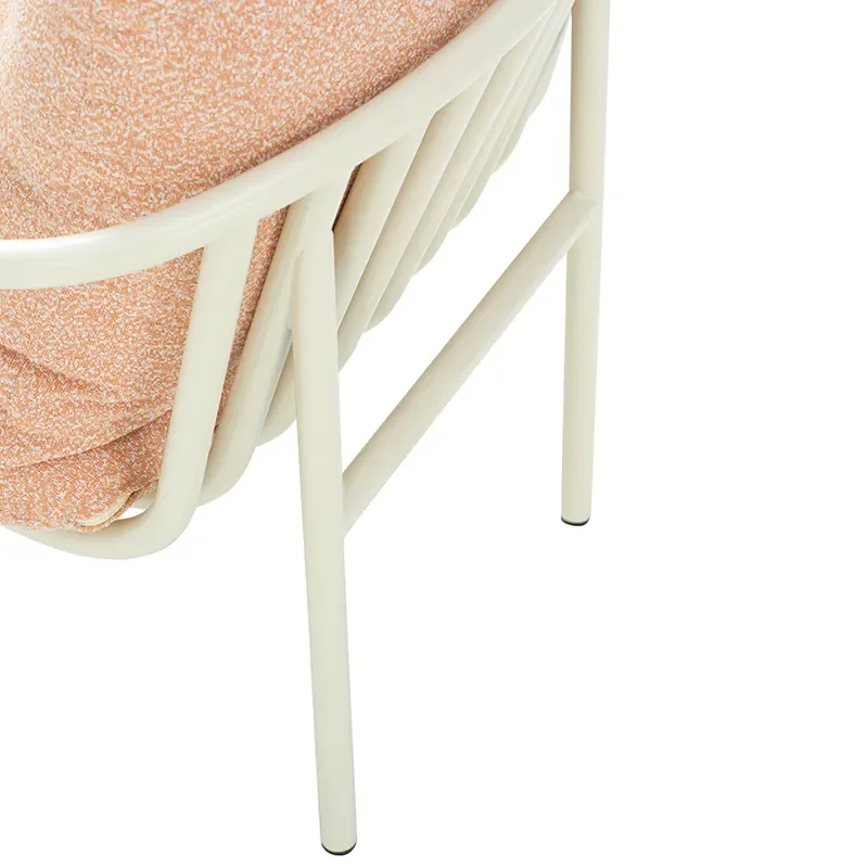 Bendt nojatuoli Pearl White/Teddy Orange